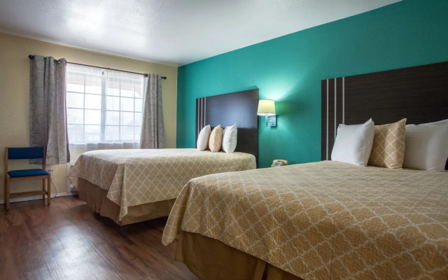 Pinn Road Inn and Suites