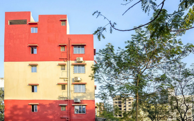 Western Enclave by OYO Rooms