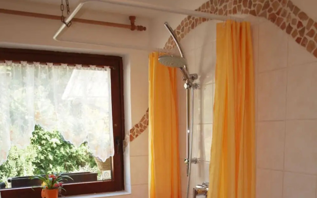 Salmagundi Comfortable Holiday Residence