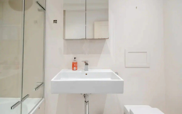 Stylish 1 Bedroom Apartment in Affluent Fulham