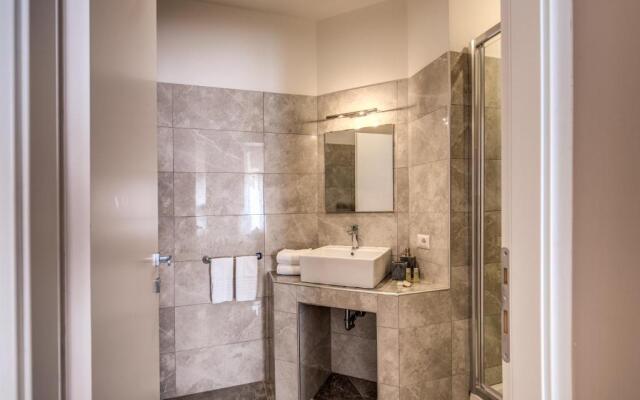 The Spanish steps apartment 67