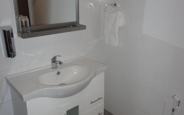 Tenack Beach Resort & Hotel