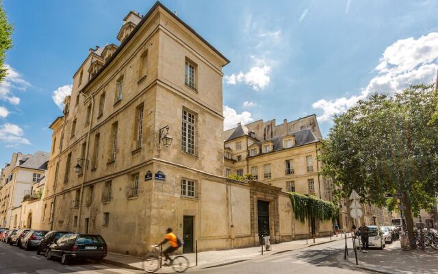 Luxury 3 Bedroom Loft - Le Marais