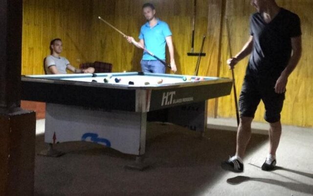 Mai Chau Hostel - Bar Restaurant