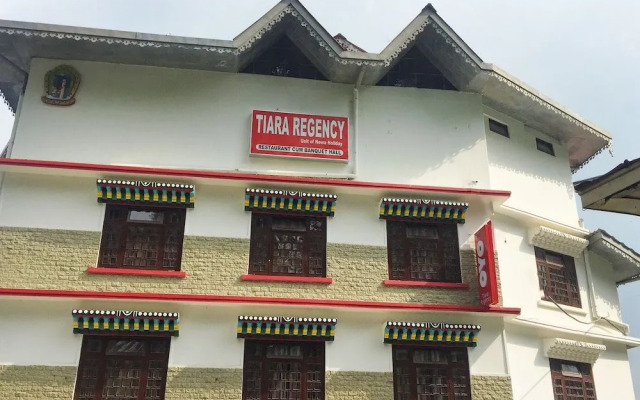 OYO 16637 Tiara Regency