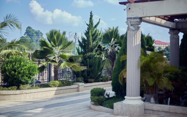 9 Roses Hotel