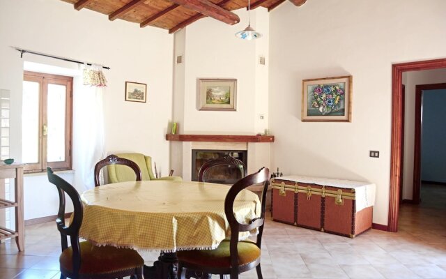Apartment With 2 Bedrooms in Vallo di Nera, With Wonderful Mountain Vi