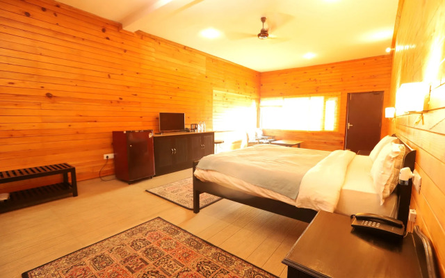 Cedar Lodge by Aahma