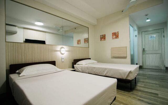 Travelite Express Hotel