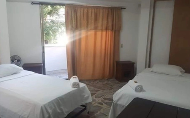 Ayenda 1228 Balcones de la 70