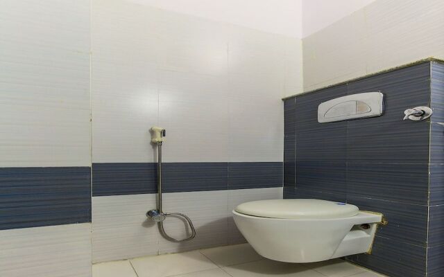 OYO 15782 Hotel Royal Residency