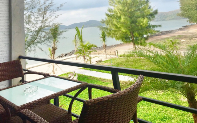 Windy SeaView Resort