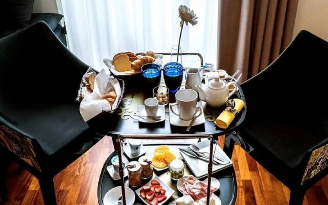 Artistic Charming House