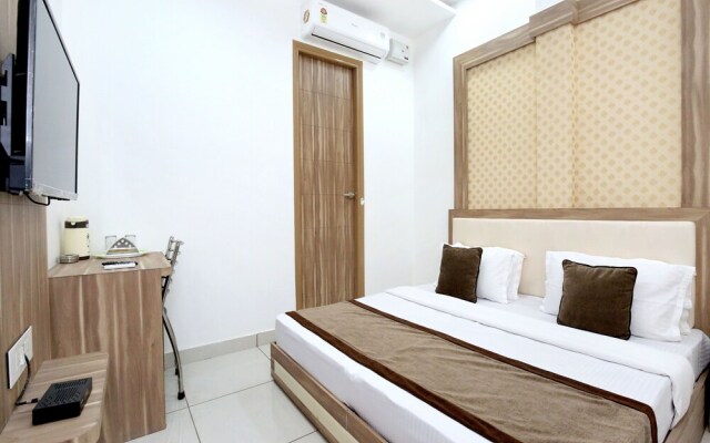 OYO 11882 Hotel Krishna