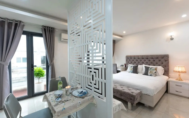 Jack Apartment Signature