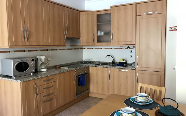 Al-Buhera Blue Apartment