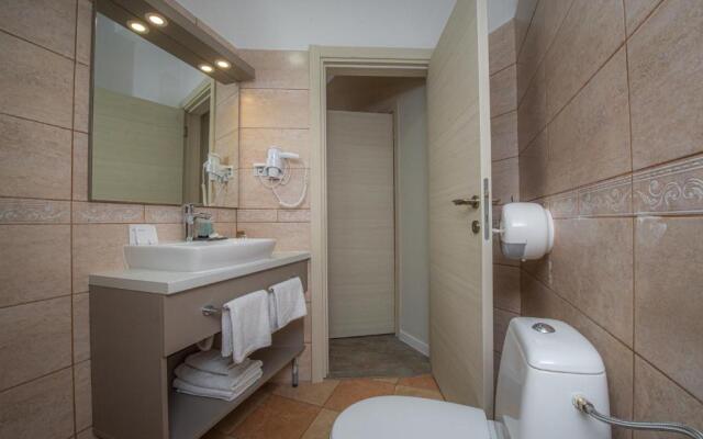 Antika Guesthouse