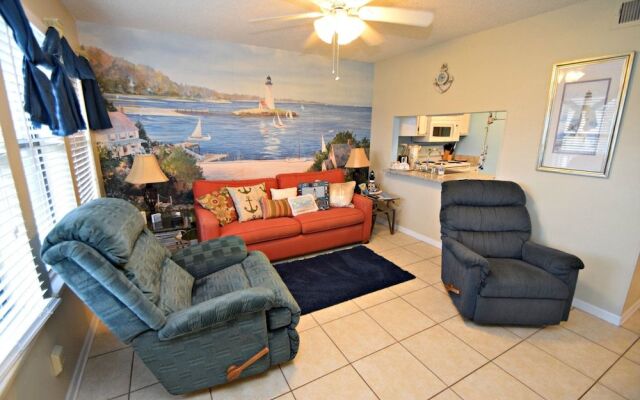 Sea Breeze 318 by RedAwning