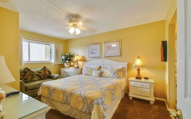 The Summit Condominiums