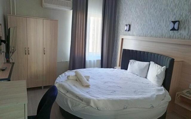 Çiçek Hotel