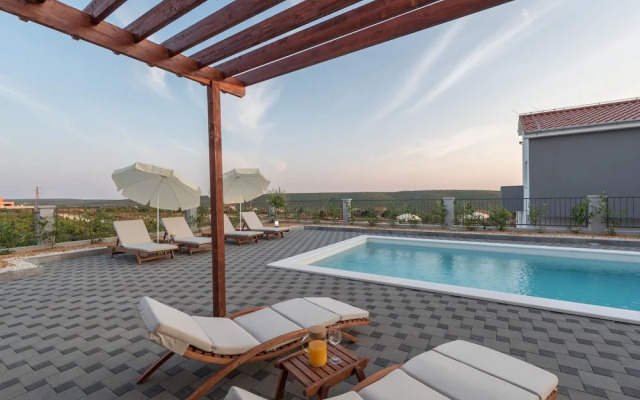 Apartment in Croatia by the Adriatic Coast