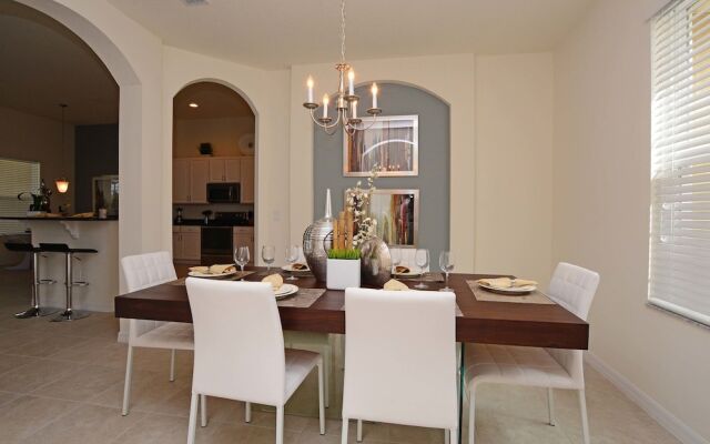 Watersong 5 Bedroom House w Pool - 7051WS