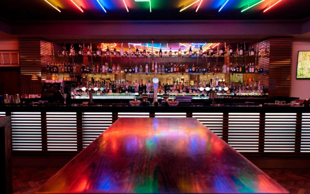 Renaissance London Heathrow Hotel