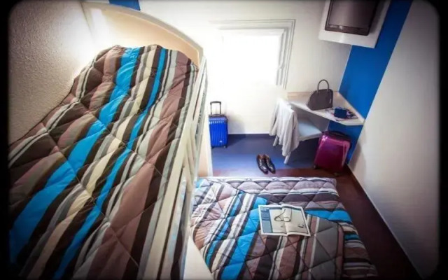 Hotel F1 Moulins sud