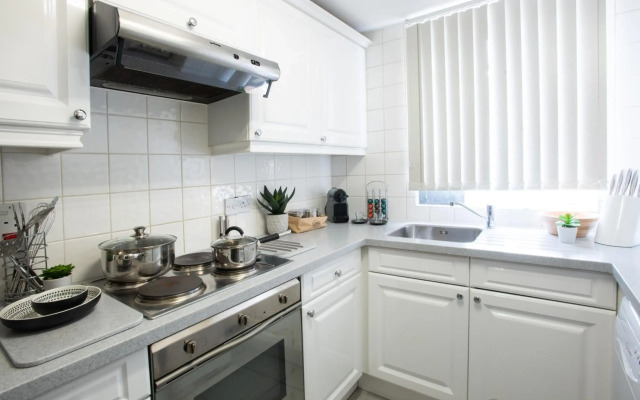 Park Lane Apartments - Shaw House