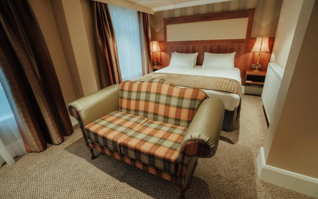 Dunadry Hotel and Gardens