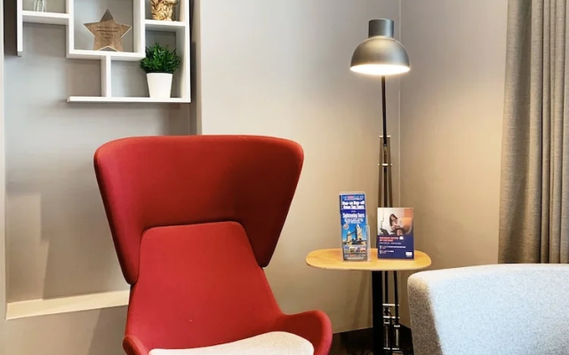 Holiday Inn Express London Victoria by IHG