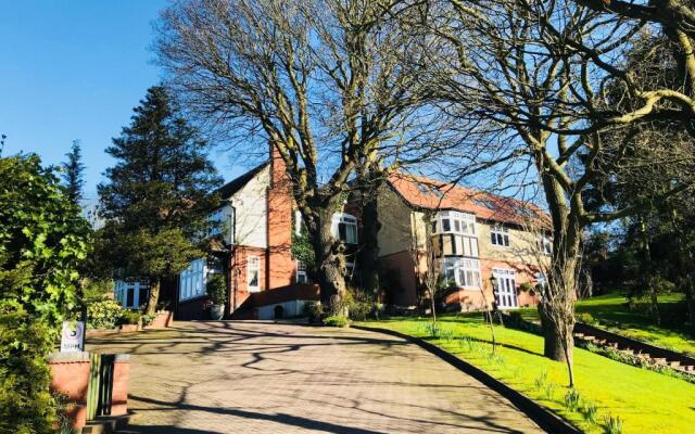 Grimscote Manor Hotel
