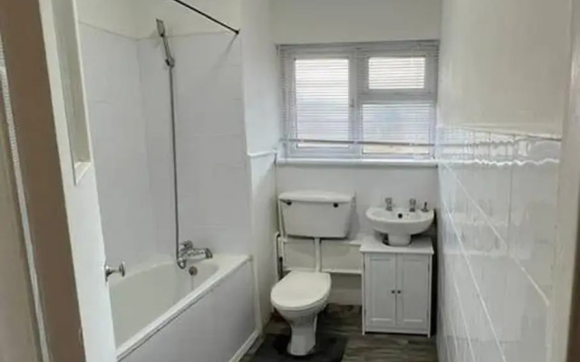 Walthamstow - Apartment - Sleeps 3 - Streetparking