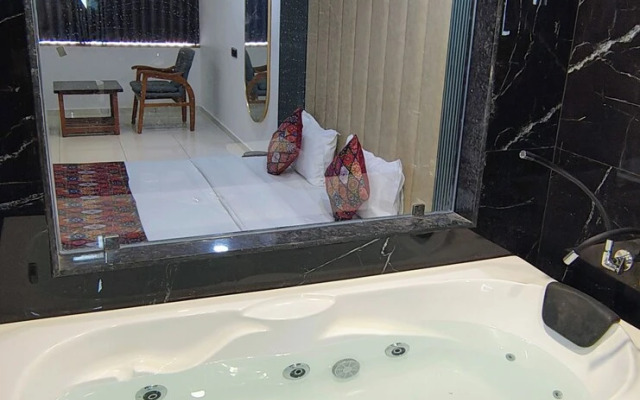 Hotel Royal Manor-Rajkot
