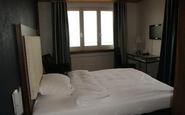 Bodenseehotel Weisses Rössli – Guest Rooms – Staad
