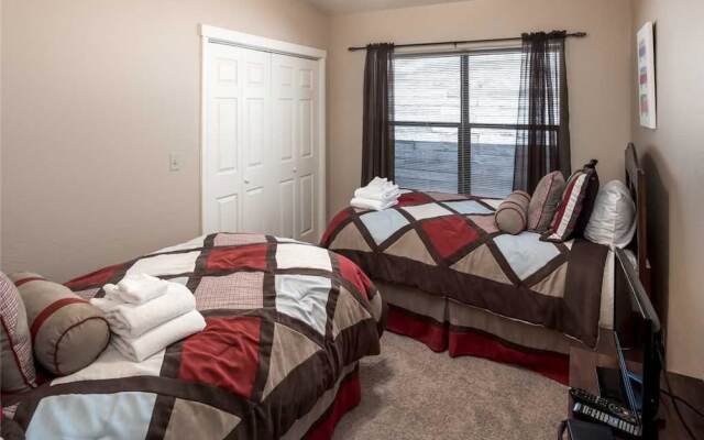 White Mountain Paradise - Four Bedroom Cabin