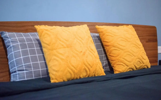 Modern chic 1 bedroom apt w/ rooftop infinity pool