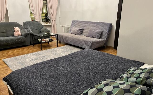 Апартаменты на Лермонтовском проспекте, 17