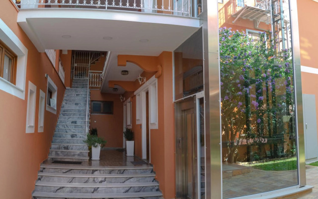 Ano Aparthotel