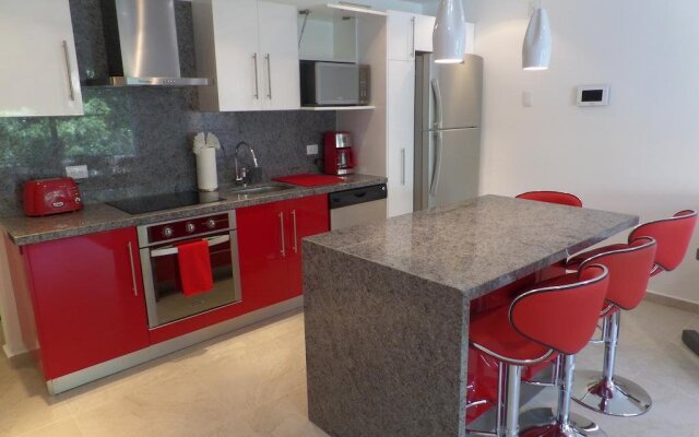 Skyline 24th by Playa Paradise