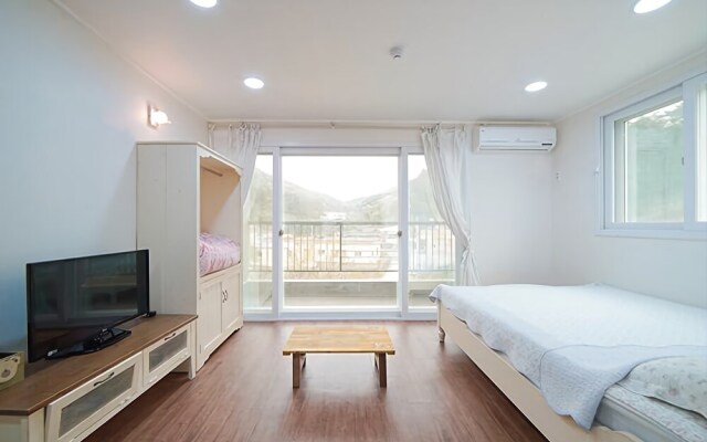 Geoje Maru Pension