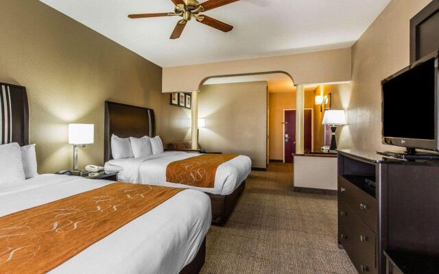 Comfort Suites Bakersfield