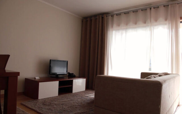 Real Marina Residence