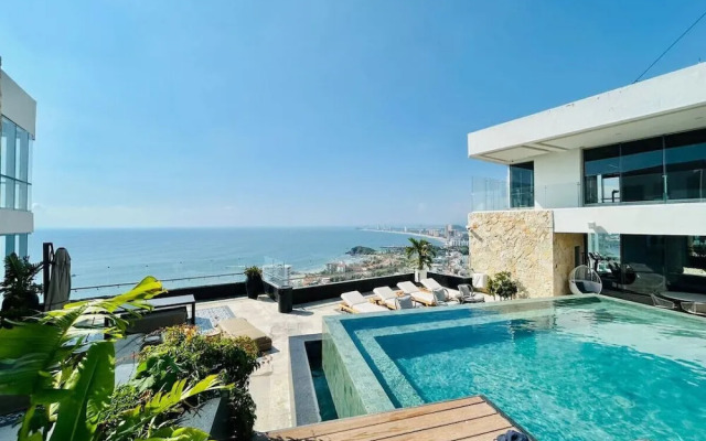 Torre Eleve Apartments