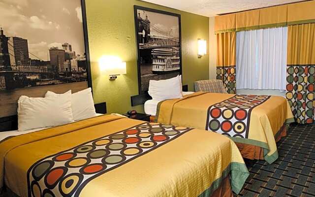 Super 8 By Wyndham Cincinnati/Springdale Oh