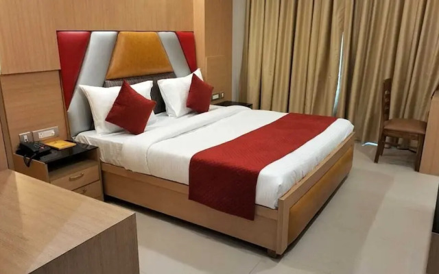 Hari's Court - Hotel and Banquet