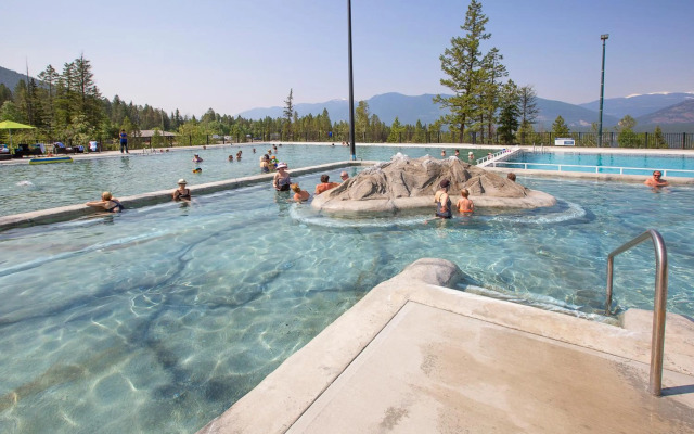 Fairmont Hot Springs Resort