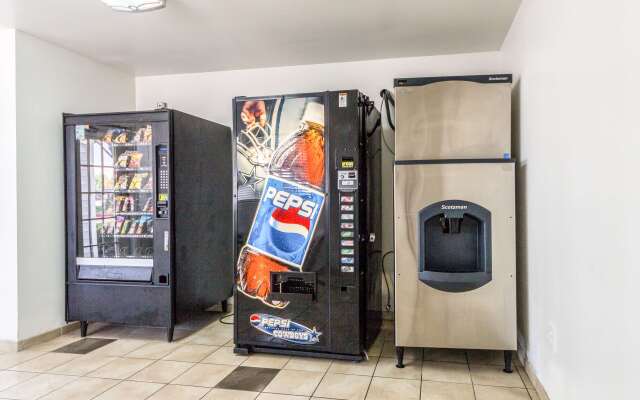 Studio 6 Dallas, TX - Northwest
