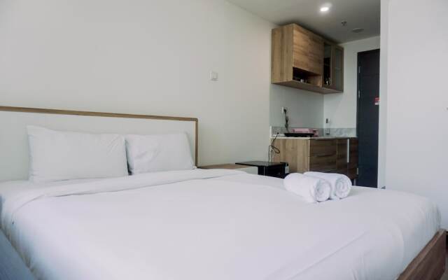Homey And Comfort Living Studio Collins Boulevard Apartment