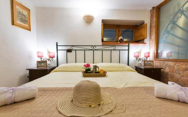 CENTER HOUSE - Apartment with Balcony Ortigia Wifi